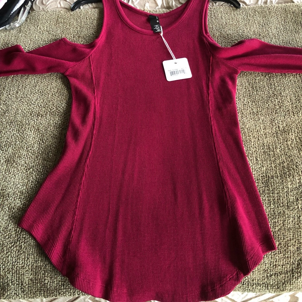 Bobi Los Angeles Cranberry Cold Shoulder Long Sleeve Top Size Small
